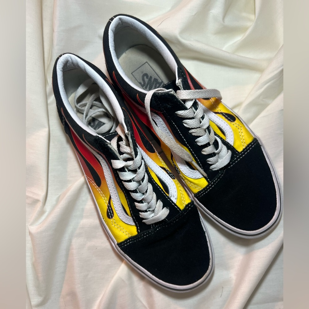 Old skool flame vans